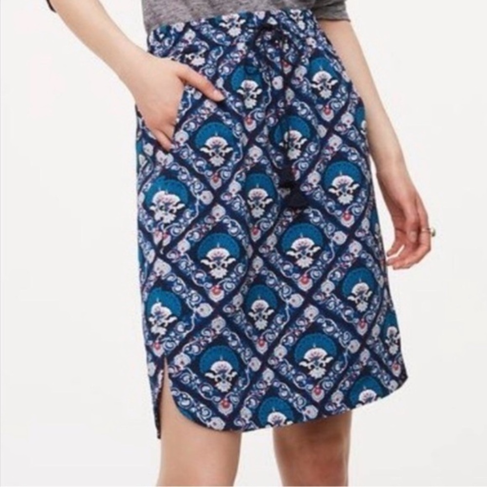 LOFT Navy Floral Pencil Skirt​ - Small